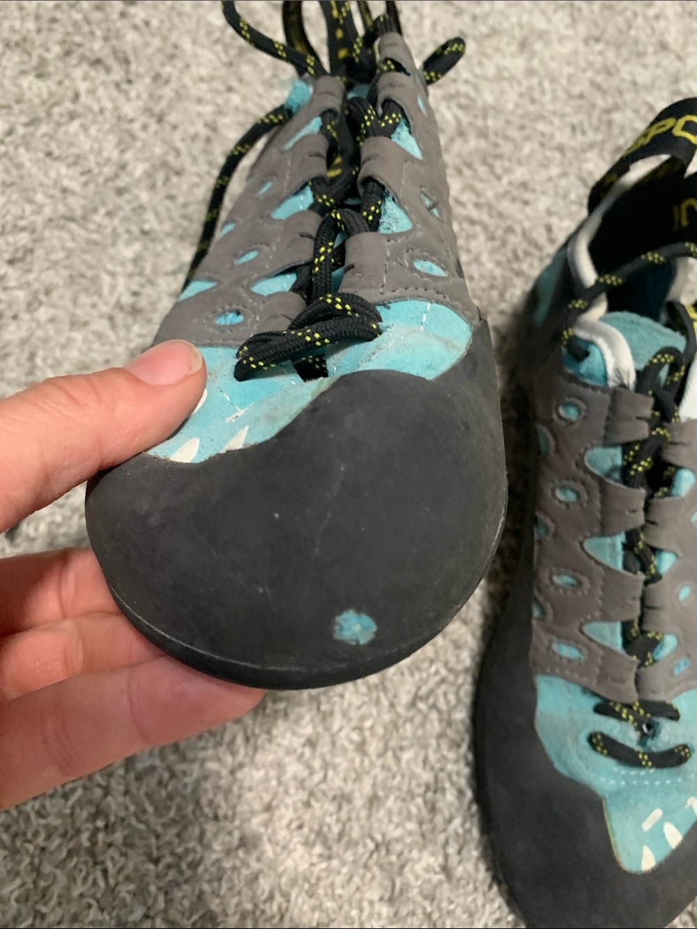 La Sportiva Tarantulace Teal and Gray Climbing Shoes - Picture 3 of 8